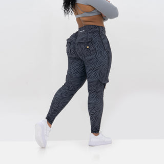 Curve Cargo EVO Leggings Pattern - Charcoal Zebra