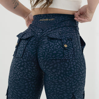 Curve Cargo EVO Leggings Pattern - Navy Cheetah