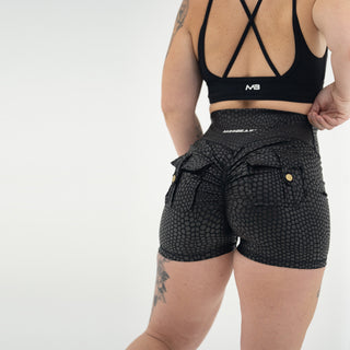 Curve Cargo Shorts Pattern - Black Python