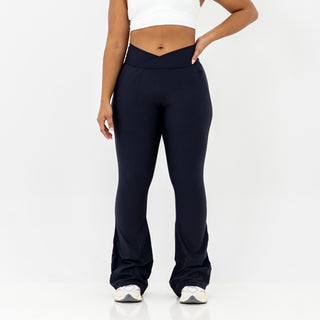 Curve-V Cargo EVO Flare Leggings - Black