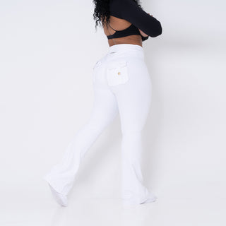 Curve-V Cargo Flare Leggings - White