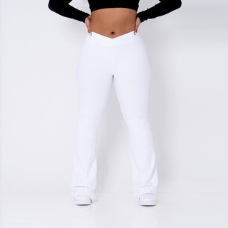 Curve-V Classic Flare Leggings - White