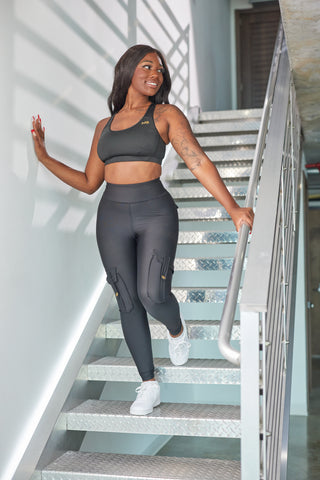 MB Strong Sports Bra - Black / Gold