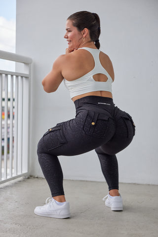 Curve Cargo Leggings Pattern - Black Leopard