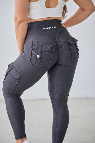 Curve Cargo Leggings Pattern - Black Elixr