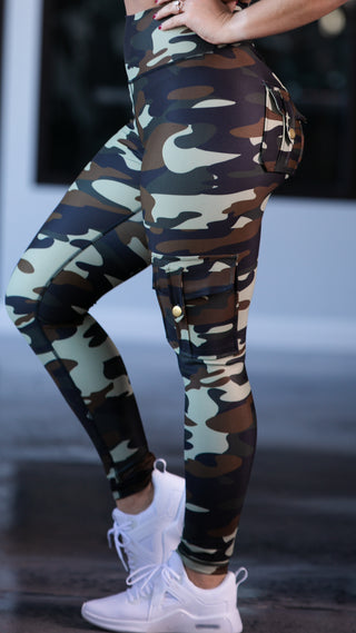 Curve Cargo Leggings Pattern - Military Camo