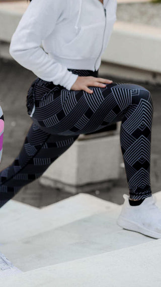 Curve X Leggings Pattern - Carbon Weave