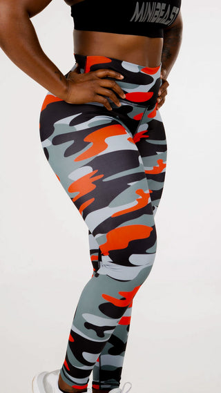 Curve X Leggings Pattern - Red Camo