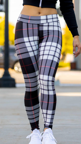 Curve Classic Leggings Pattern - Black Gingham
