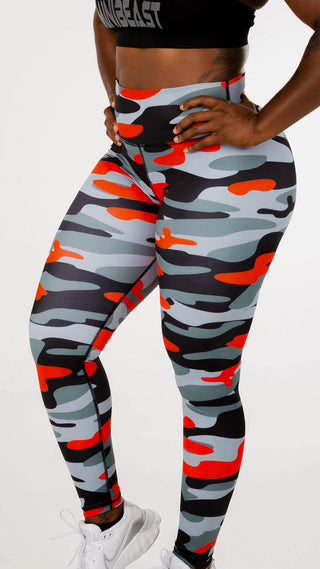 Curve X Leggings Pattern - Red Camo
