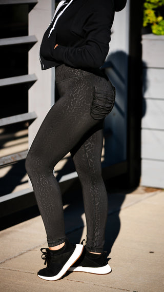 Curve X Leggings Pattern - Black Leopard