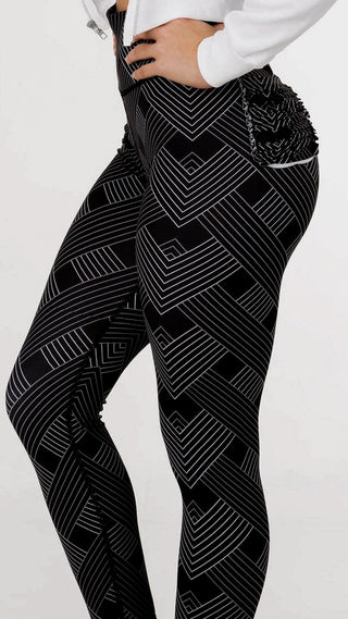 Curve X Leggings Pattern - Carbon Weave